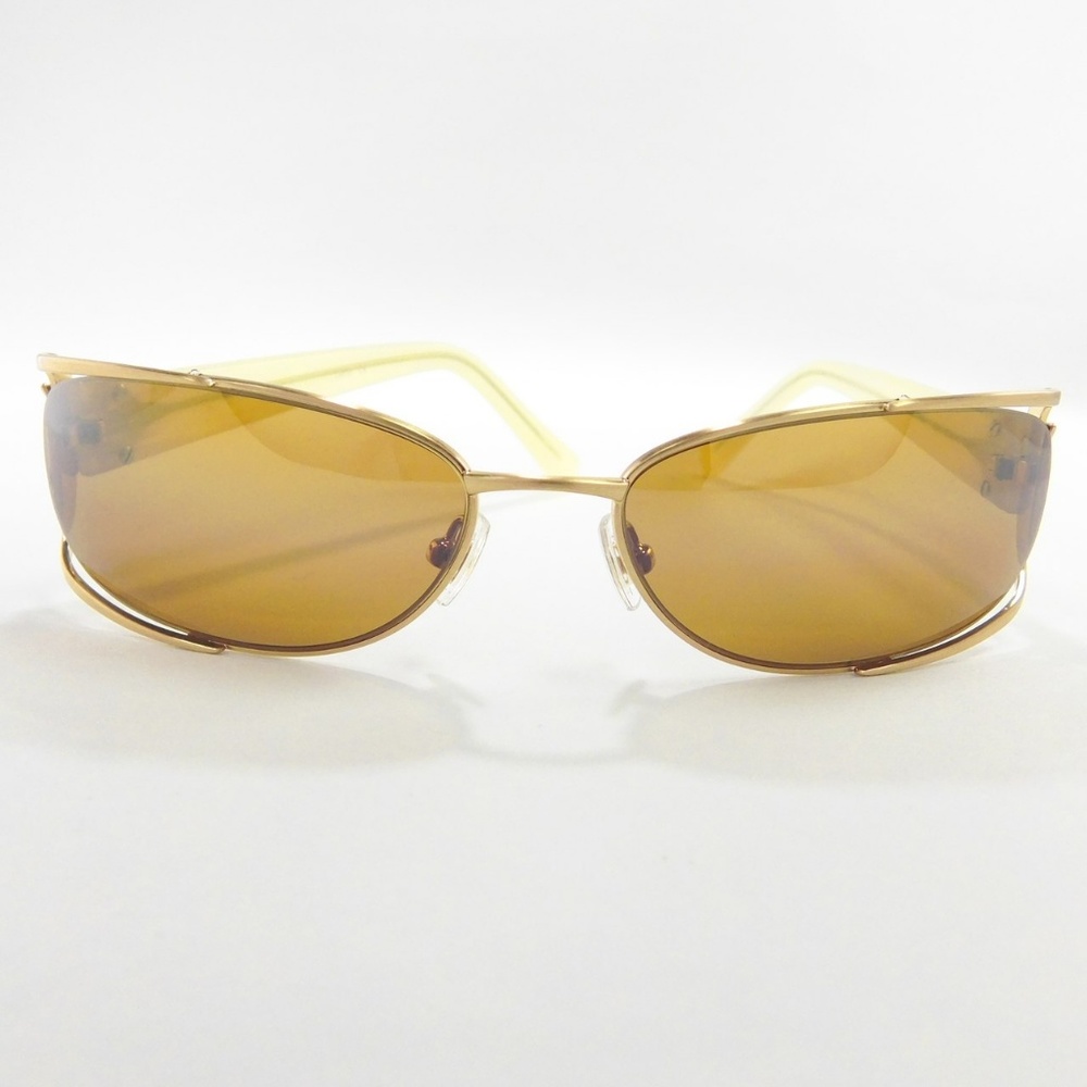Carmen Marc Valvo Lena Sunglasses - Picture 6 of 7